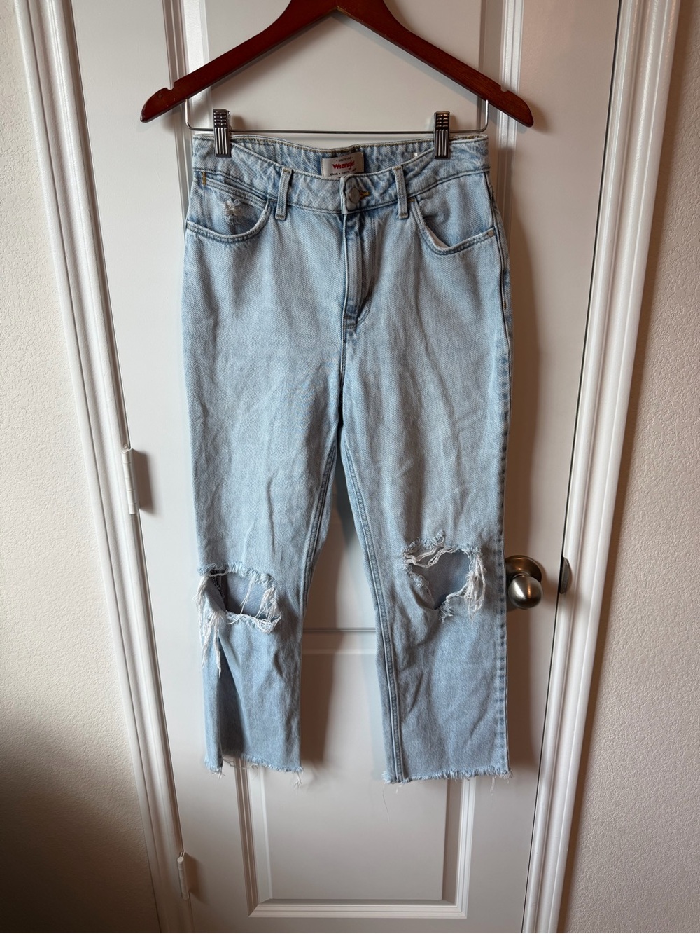 Wrangler High-Rise Rodeo Straight Crop Distressed Jeans